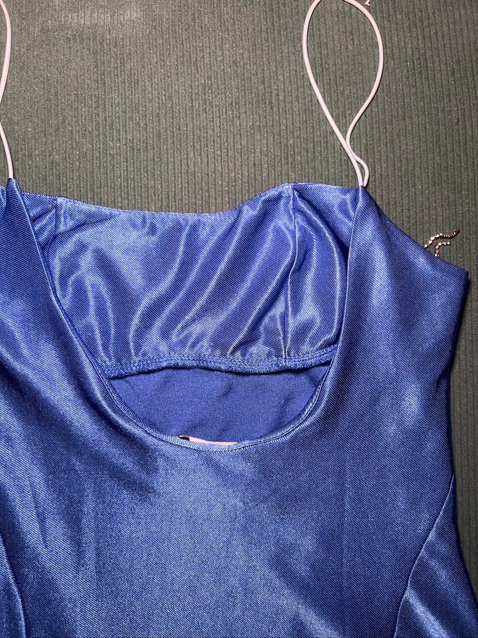 Electric blue backless dress with glitter – photo 8
